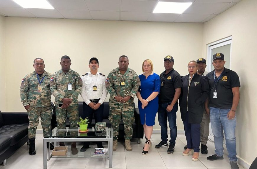 Centro de Salud Refuerza Seguridad y Coordinaci&oacute;n con Autoridades Migratorias Ante Nuevas Medidas Nacionales